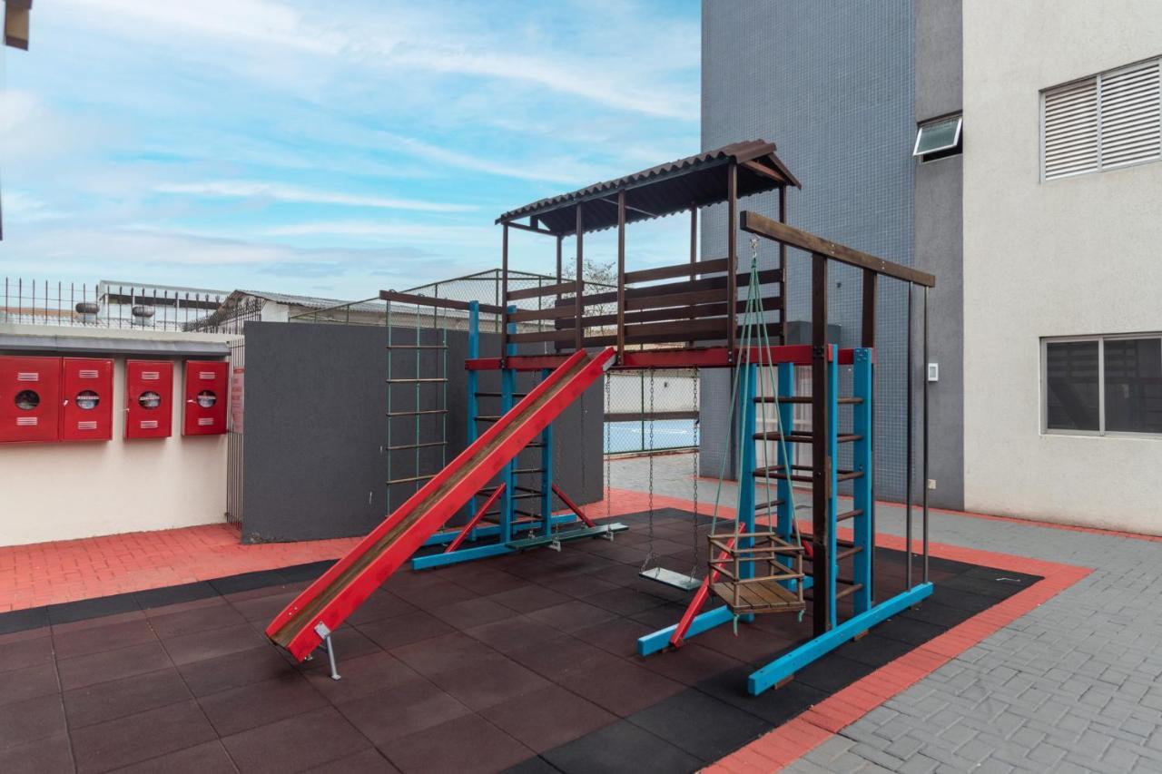 Family Space Curitiba/Vaga De Garagem Gratis Eksteriør billede